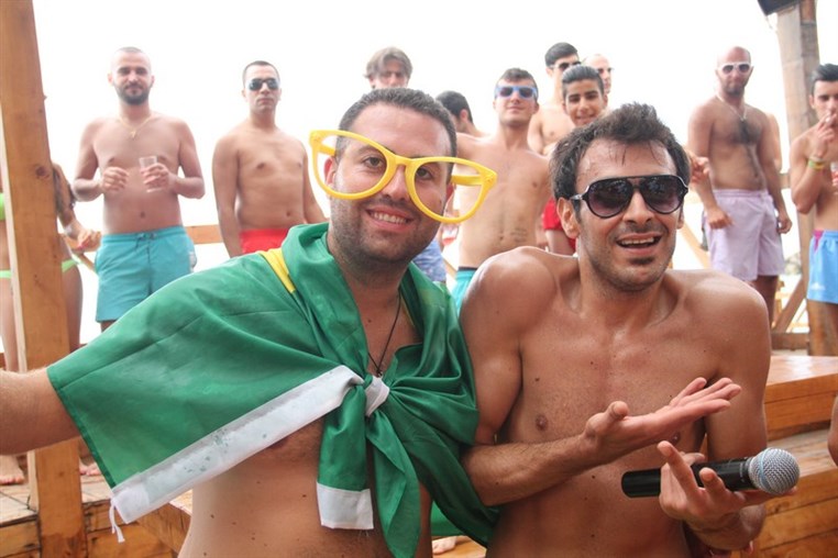 Cyan Beach Bar on Sunday